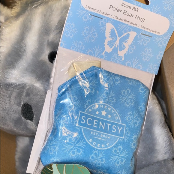 Scentsy Zoey the zebra - Picture 3 of 5